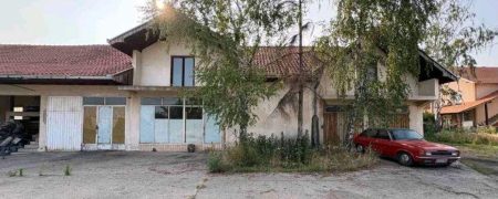 POSLOVNI KOMPLEKS 950 m² NA 16 ARI, MLADENOVAC
