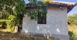 Prostrano imanje u Koraćici – 2,1 ha uz stari domaćinski ambijent
