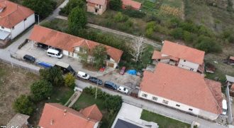 Izdaje se poslovni prostor sa garazom i automehanicarskim kanalom
