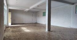 Izdaje se poslovni prostor sa garazom i automehanicarskim kanalom