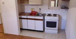 Izdajem kuću u centru Mladenovca