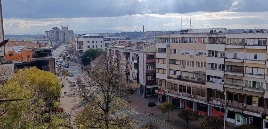 Stan centar Mladenovca