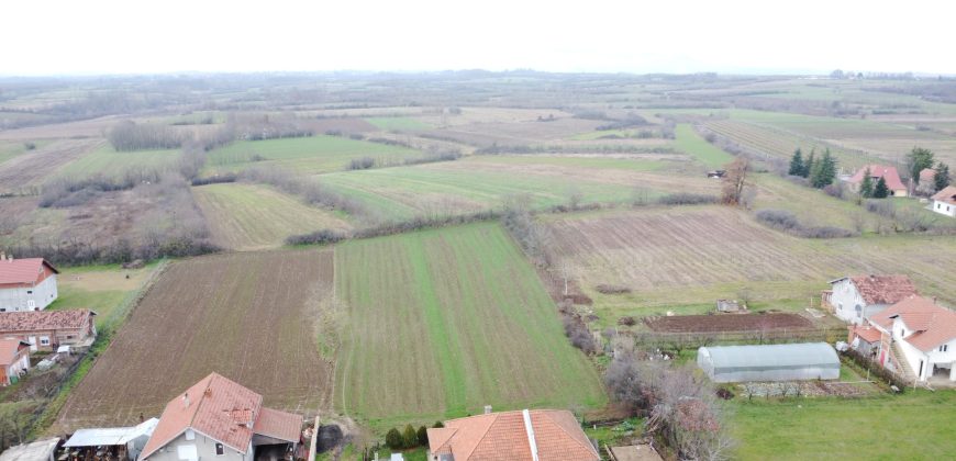 Na prodaju građevinski plac Medjulužje