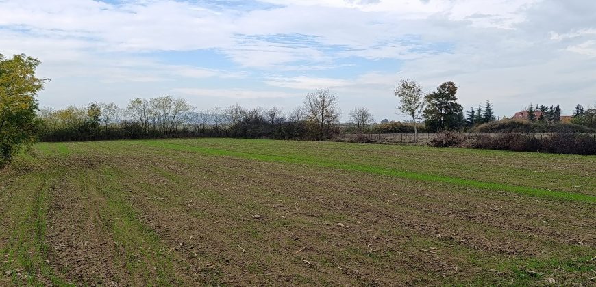 Na prodaju građevinski plac Medjulužje