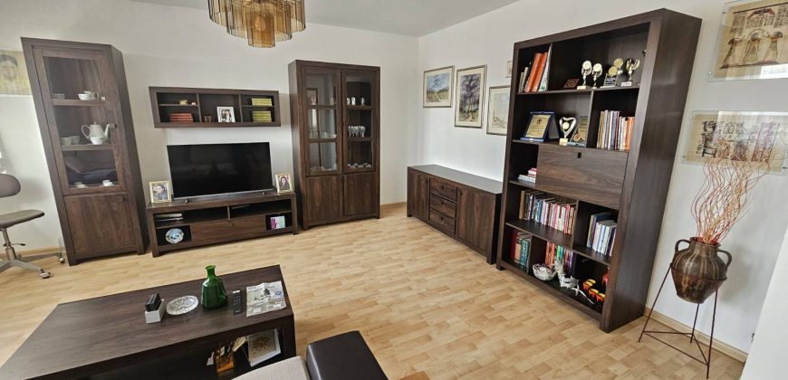 Izdato         stan na 25 Maju