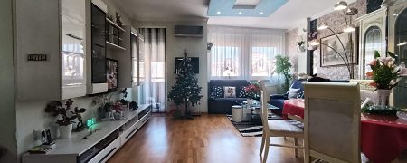 Duplex stan u strogom centru Mladenovca     (121,74 m²)