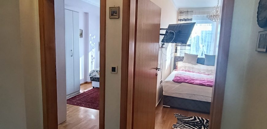 Duplex stan u strogom centru Mladenovca     (121,74 m²)