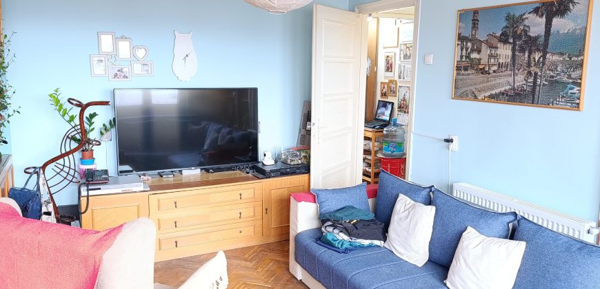 Dvosoban stan u strogom centru Mladenovca   62m2 PRODATO