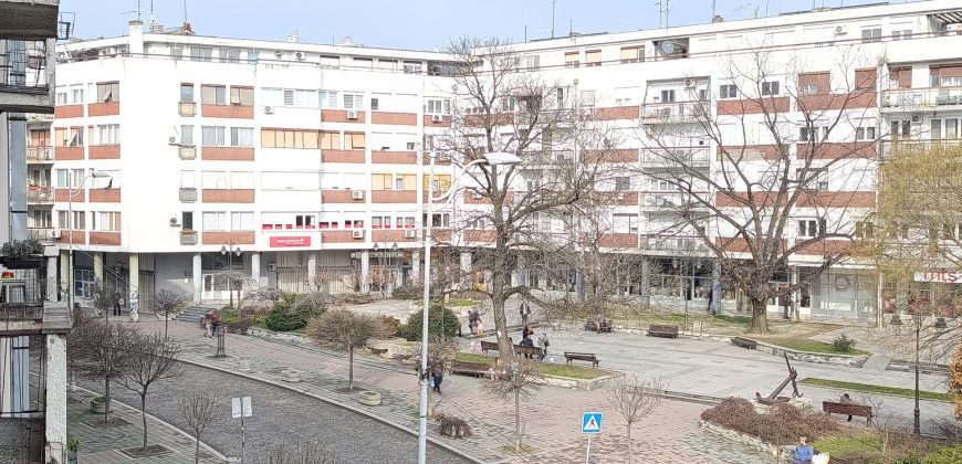 Dvosoban stan u strogom centru Mladenovca   62m2 PRODATO