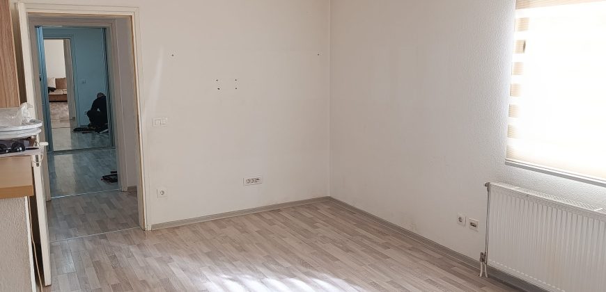 Prodaje se stana 64m² – Centar Mladenovac