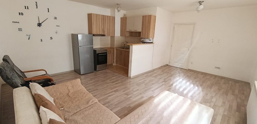 Prodaje se stana 64m² – Centar Mladenovac