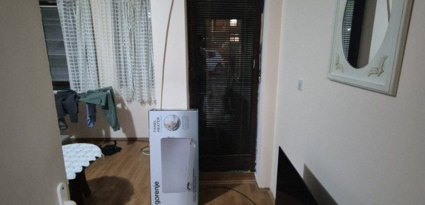 Izdaje se stan garsonjera