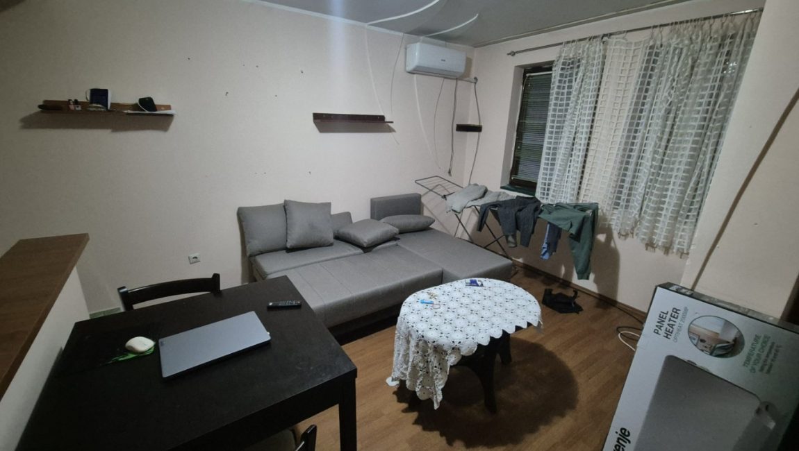 Izdato  stan garsonjera