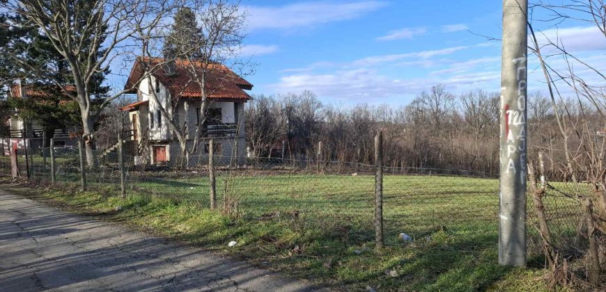 Gradjevinsko zemljište Mala Ivanča,Sopot