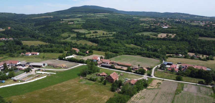 Zemljište na obroncima Kosmaja