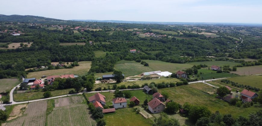 Zemljište na obroncima Kosmaja