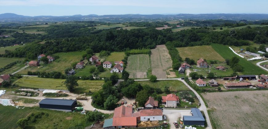 Zemljište na obroncima Kosmaja