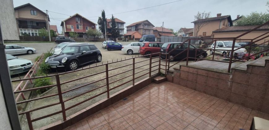 Garsonjera  28m2 + terasa 12m2 Mladenovac
