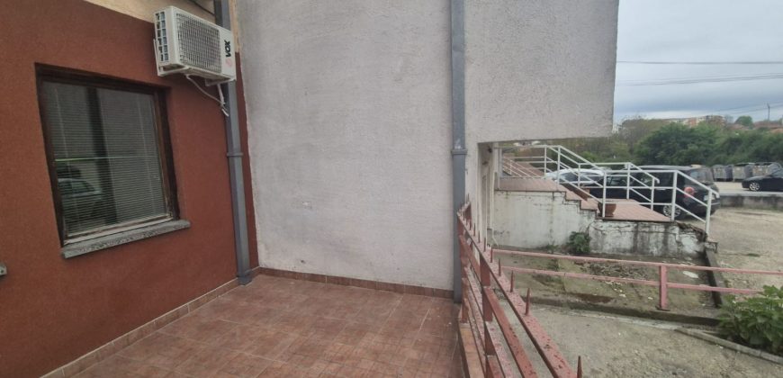 Garsonjera  28m2 + terasa 12m2 Mladenovac