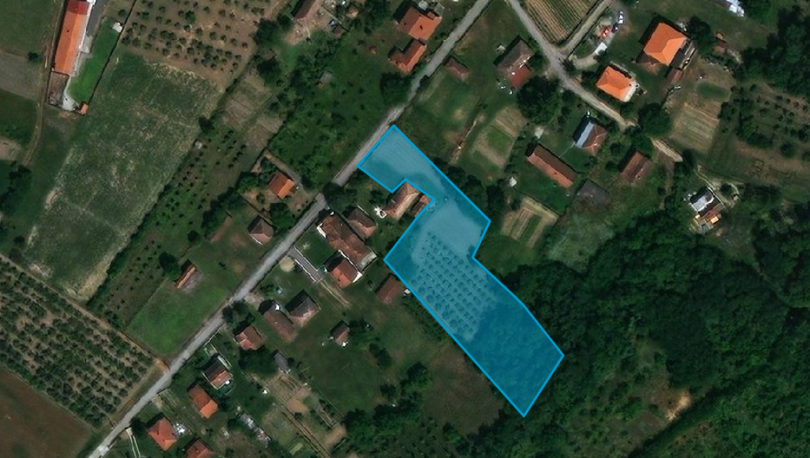 Gradjevinsko zemljište Mali Požarevac 35 Ari