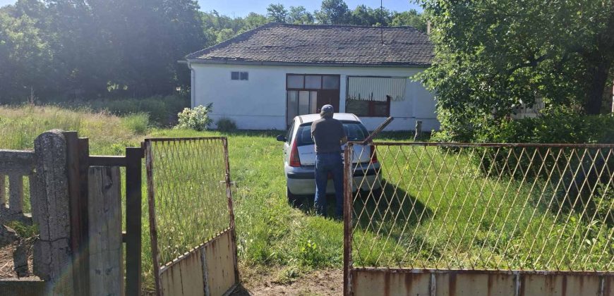 Gradjevinsko zemljište Mali Požarevac 35 Ari