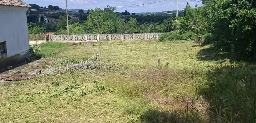 Gradjevinsko zemljište Mali Požarevac 35 Ari