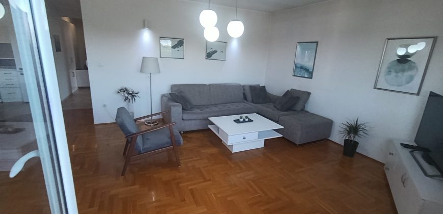 Stan na prodaju Tozino Voće