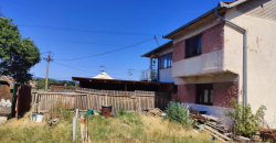 Kuća sa lokalom na 6 ari, Mladenovac