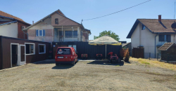 Kuća sa lokalom na 6 ari, Mladenovac