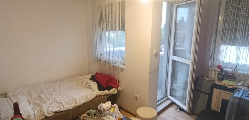 Stan 42m2 Mladenovac 400 metara od Centra