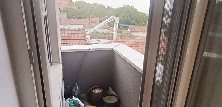 Stan 42m2 Mladenovac 400 metara od Centra
