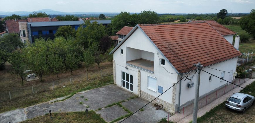 Kuća Mladenovac