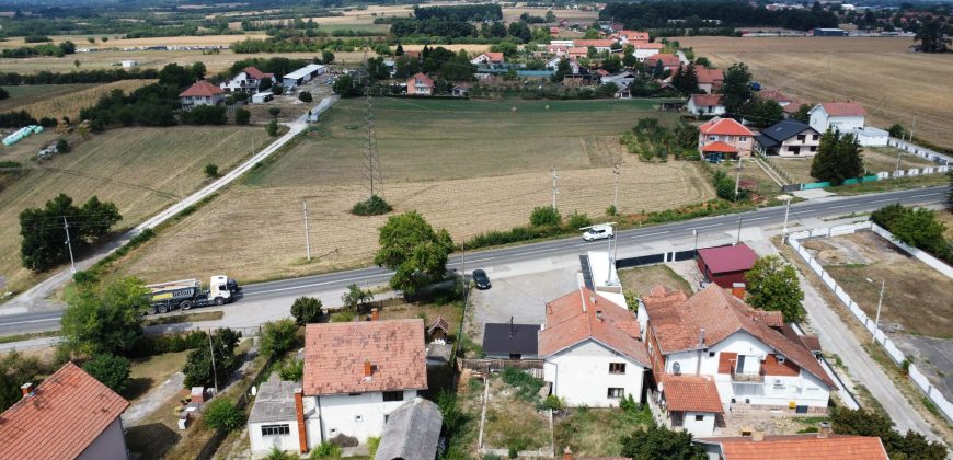 Kuća sa lokalom na 6 ari, Mladenovac