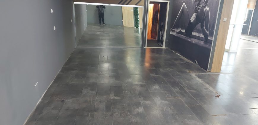 LOKAL tržni centar Mladenovac