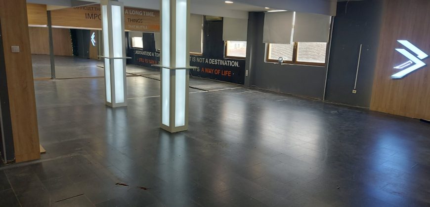 LOKAL tržni centar Mladenovac