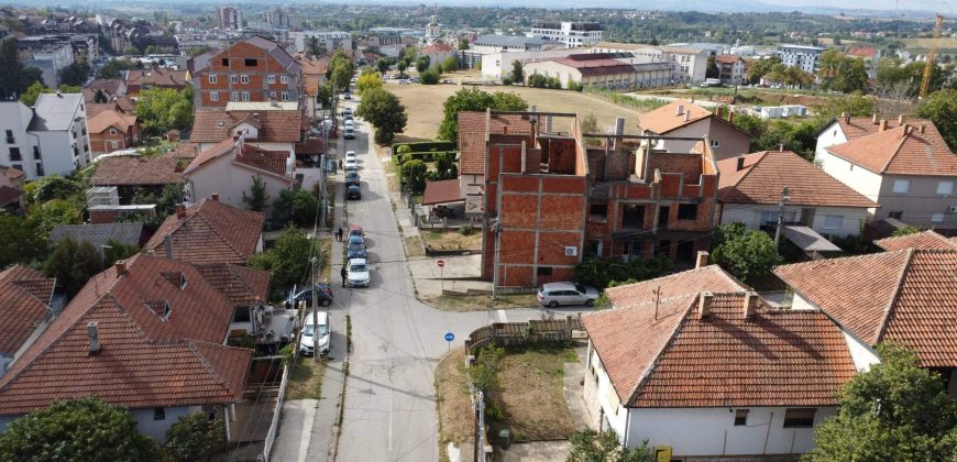 Kuća odlične lokacije i potencijala