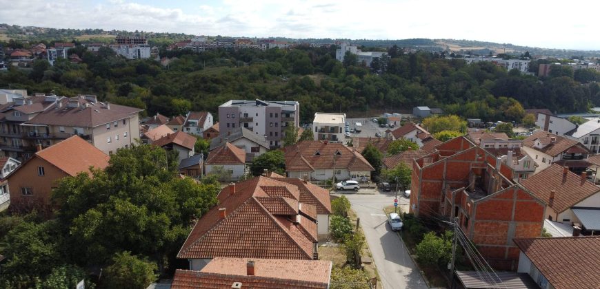Kuća odlične lokacije i potencijala