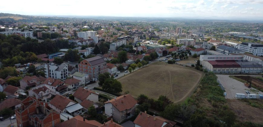 Kuća odlične lokacije i potencijala
