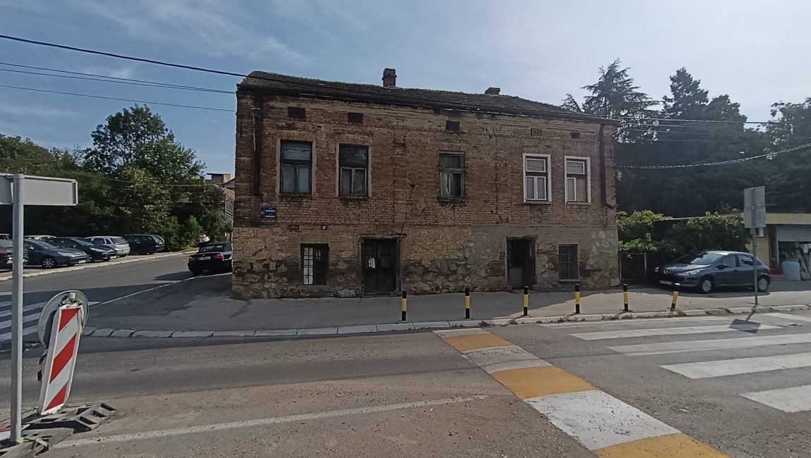 Kuća/Poslovni prostor izuzetnog potencijala