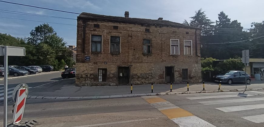 Kuća/Poslovni prostor izuzetnog potencijala