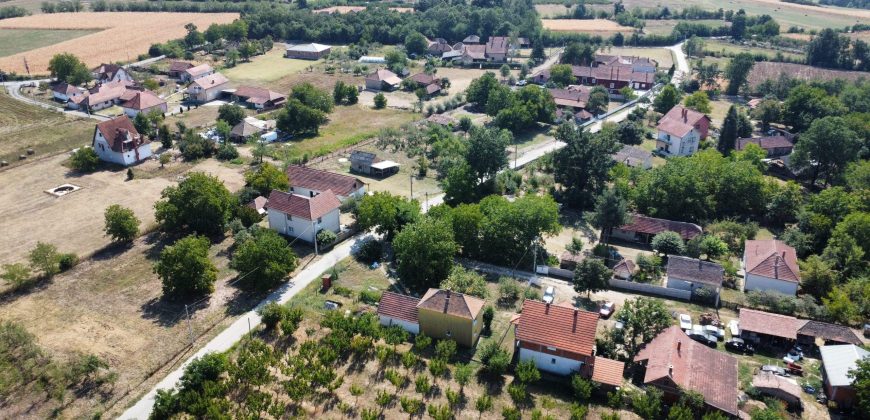 Kovačevac kuća sa vočnjakom Kajsije 72ara placa
