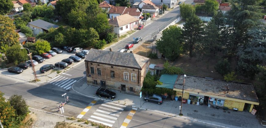Kuća/Poslovni prostor izuzetnog potencijala