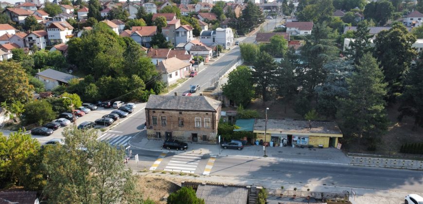 Kuća/Poslovni prostor izuzetnog potencijala