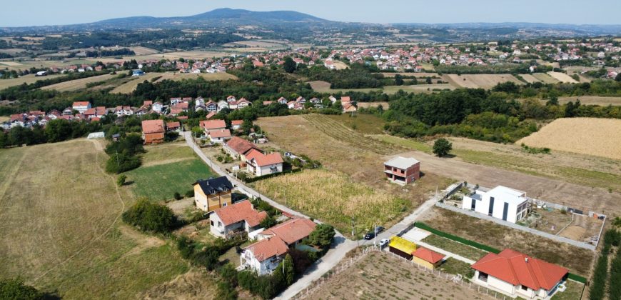 Gradjevinski plac 10Ari Selo Mladenovac